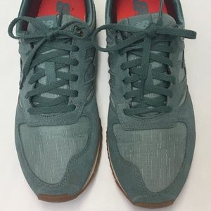 New Balance Green Athletic Training Trail Running
